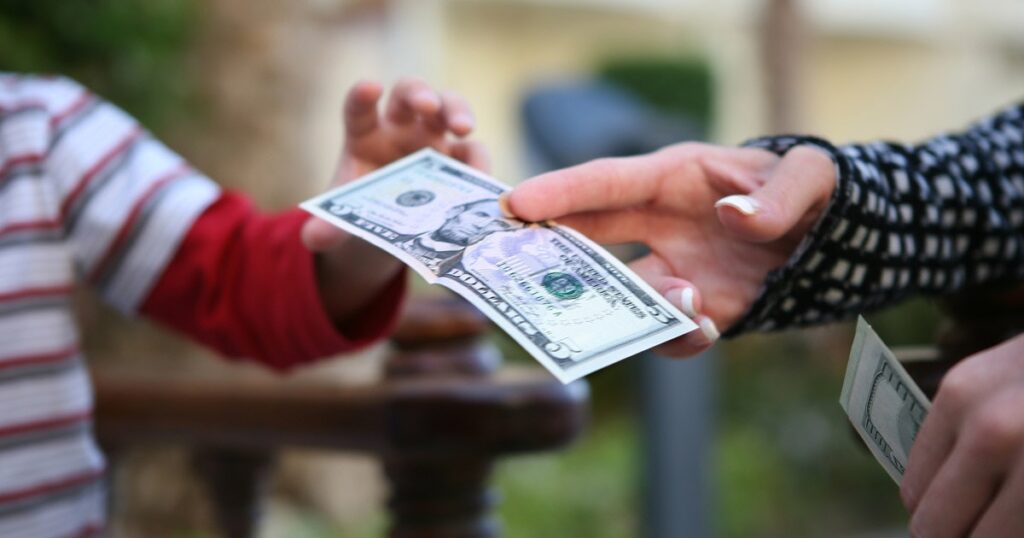 Comment donner à votre enfant une allocation comme un psychologue pour enfants
