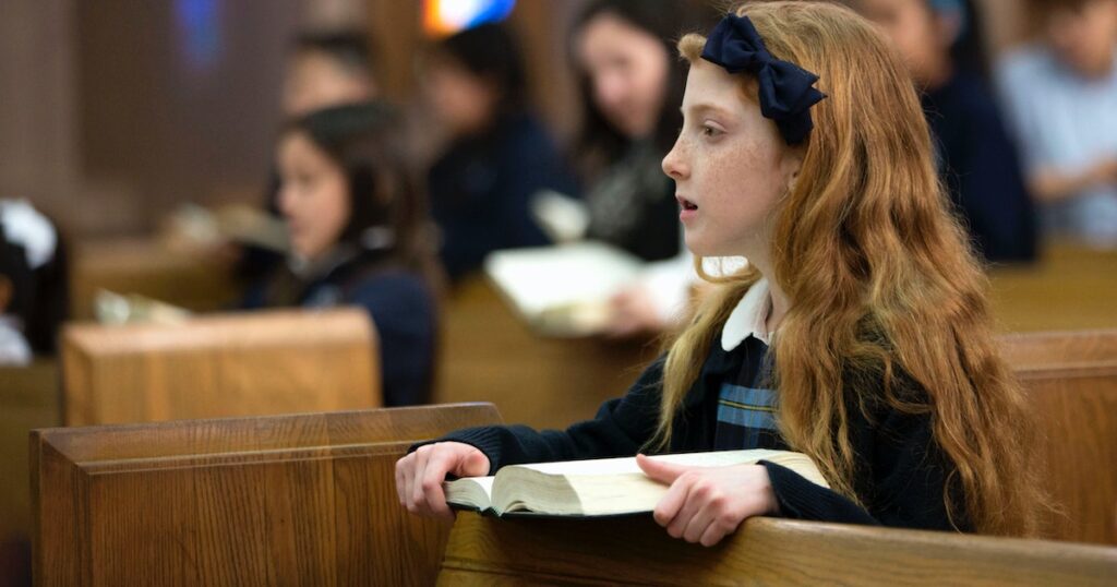 Mon fils refuse d'aller à l'église.  Que dois-je faire?