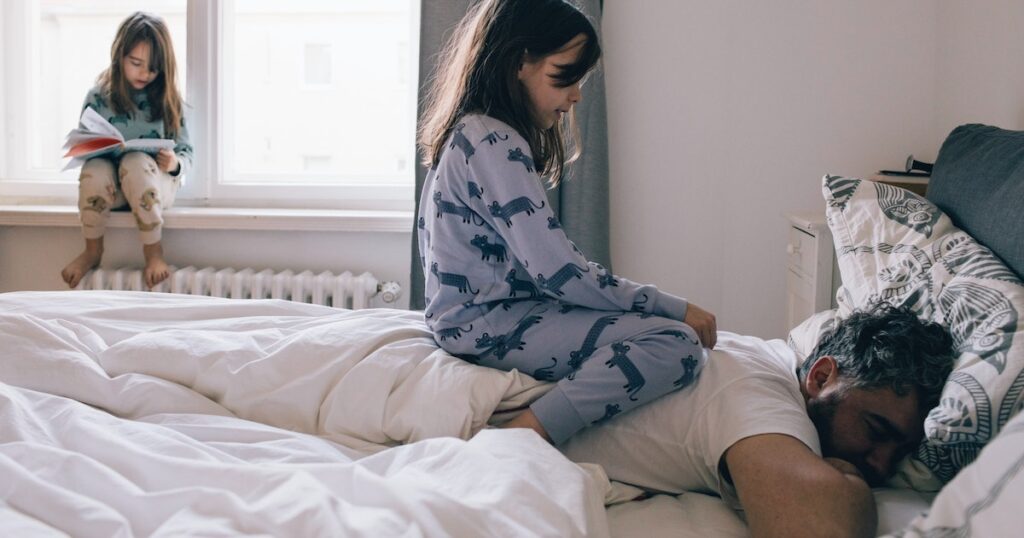 Ce que les parents doivent savoir sur la parentalité permissive