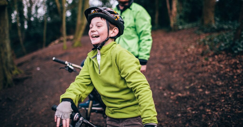 Comment élever un enfant aventureux (mais pas un fou à la recherche de risques)