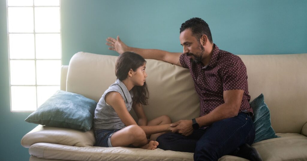 3 habitudes de style parental inefficaces qui font que les enfants évitent