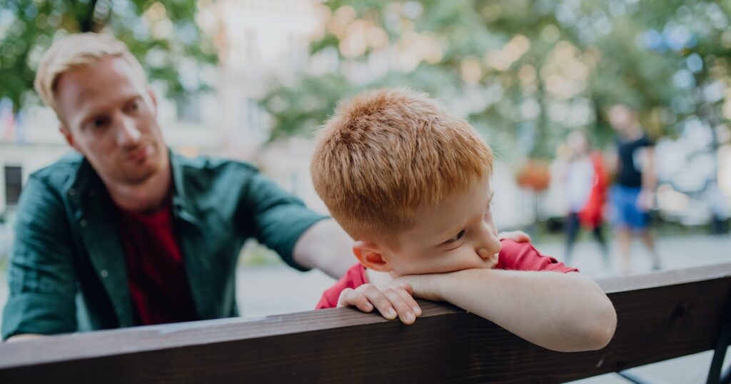 Élevé par des narcissiques ?  Voici les signes et comment briser le cycle