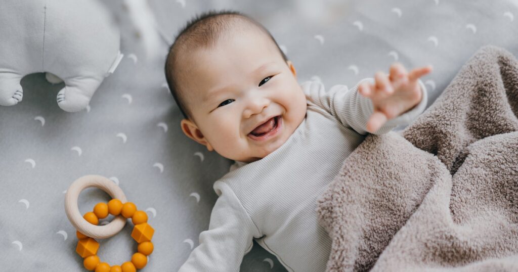Les 101 meilleurs noms de bébé fille (et les 13 à éviter)