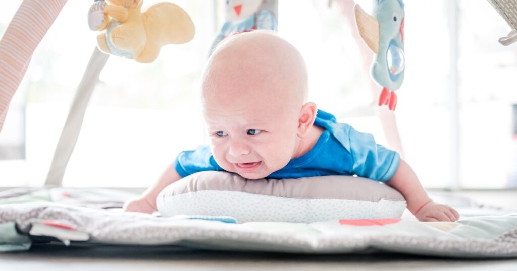 Un bébé qui grogne est un signal d'alarme qu'aucun parent ne devrait ignorer - voici pourquoi