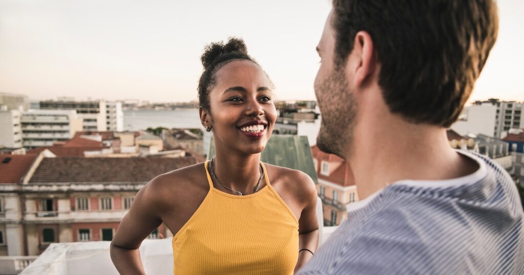Pourquoi les femmes sont-elles attirées par les hommes divorcés ?  La science explique