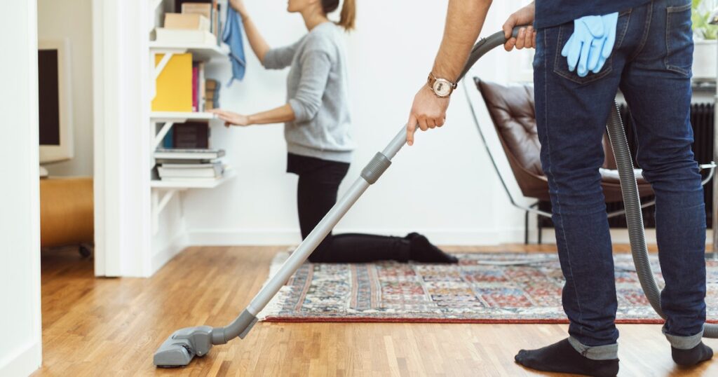 6 erreurs courantes de répartition des tâches que les couples doivent éviter