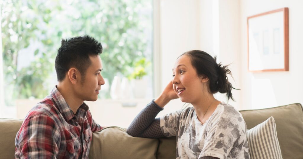 9 signes évidents d’une relation en difficulté, selon les experts