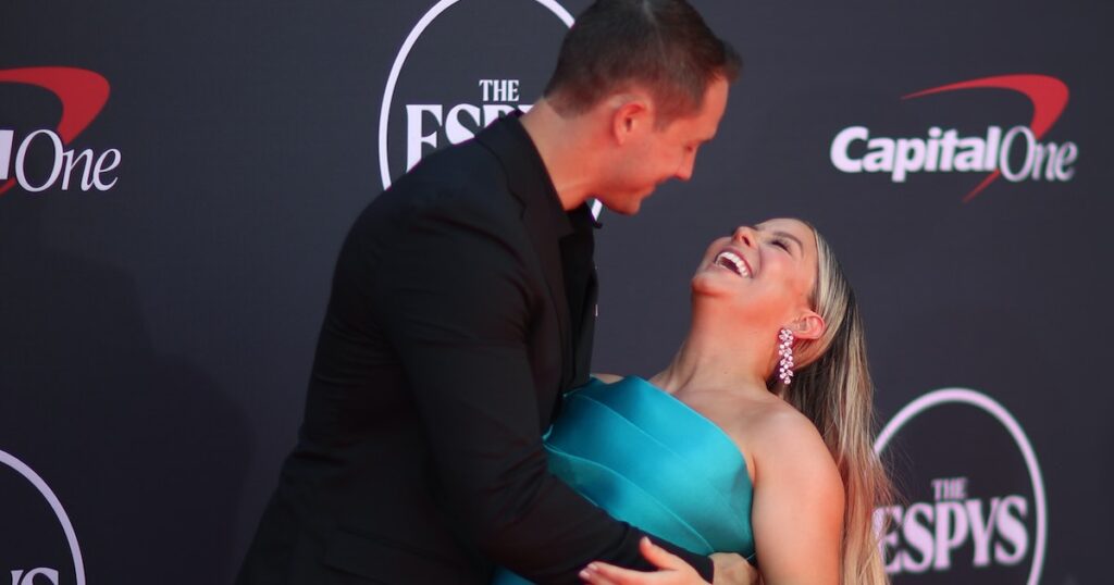 Ce couple d'athlètes puissants a visé l'or avec le surnom ultra tendance de leur bébé