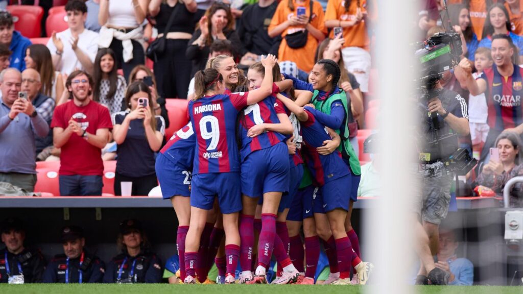 Aitana Bonmatí et Alexia Putellas permettent aux femmes de Barcelone de remporter leur deuxième Ligue des Champions consécutive