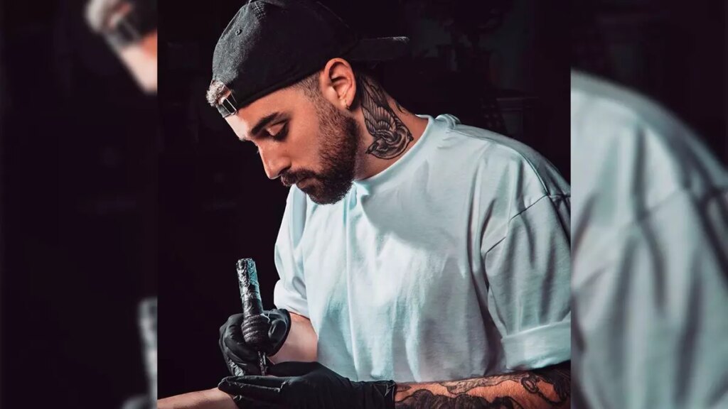 Le tatouage comme mode de vie : Delma, de la peinture des pupitres à l'école au tatouage de Toni Kroos