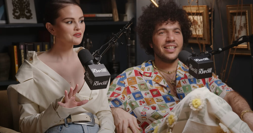 Benny Blanco vient de dire à tous les hommes exactement comment rendre les femmes heureuses