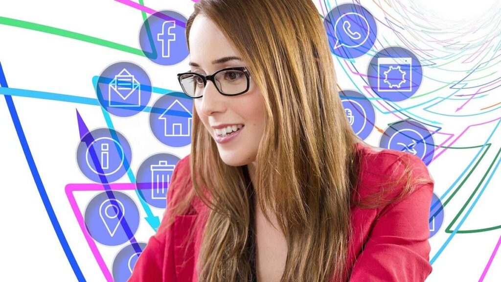¿Pasas mucho tiempo en redes sociales? Así puede afectar a tu relación - Pixabay
