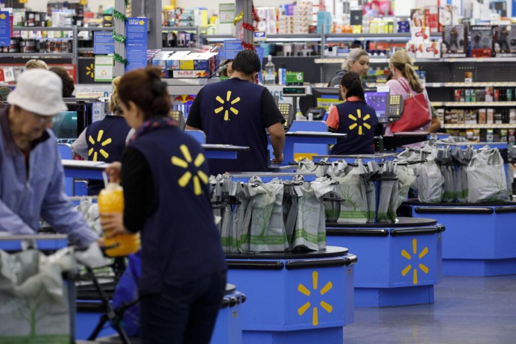 Walmart contraint d'interdire les travailleurs de moins de 18 ans en vertu de la loi fédérale du travail à l'approche de la saison des emplois d'été