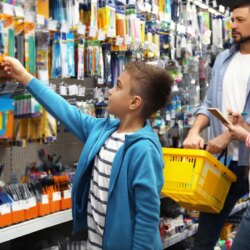 Les parents passent l&rsquo;équivalent de près de 15 journées de huit heures chaque année à conduire leurs enfants à l&rsquo;école : sondage