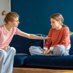 Comment savoir si votre adolescent est déprimé ou simplement maussade