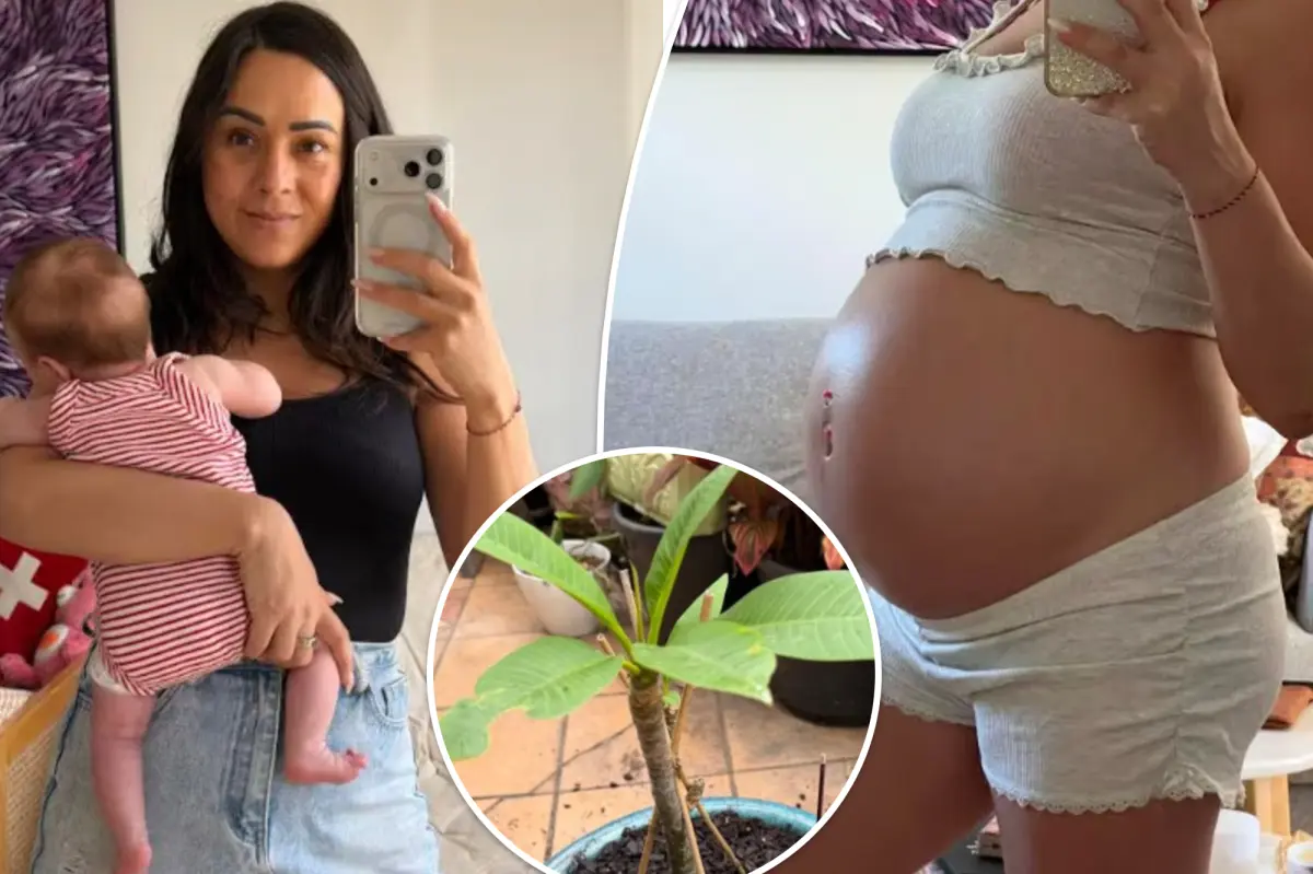 Maman enterre le placenta et l'arrose avec du lait maternel dans le cadre d'un rituel traditionnel balinais