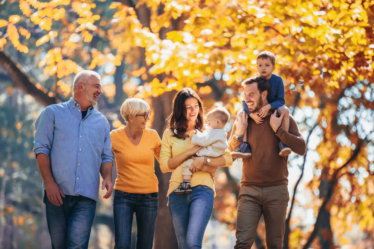 Les parents affirment qu'élever des enfants nécessite un groupe de soutien plus large qu'il y a une génération : nouvelle enquête