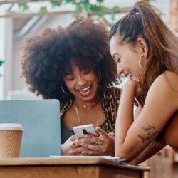 Comment se faire des amis en tant qu&rsquo;adulte : 8 conseils réalistes