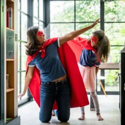 Les vrais héros des enfants ? Beaucoup plus proche qu&rsquo;on l&rsquo;imagine